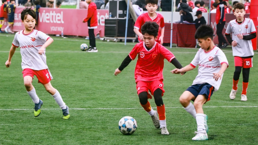 Hơn 500 vận động viên nhí tranh tài tại Cúp Viettel 2025