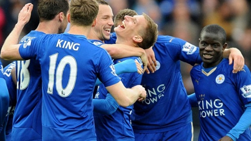 Clip: Khoảnh khắc ăn mừng chức vô địch của các cầu thủ Leicester