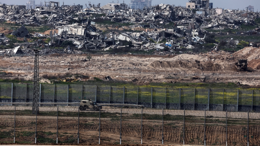 Quốc tế thúc giục ngừng bắn khi Israel mở rộng các hoạt động trên bộ ở Gaza