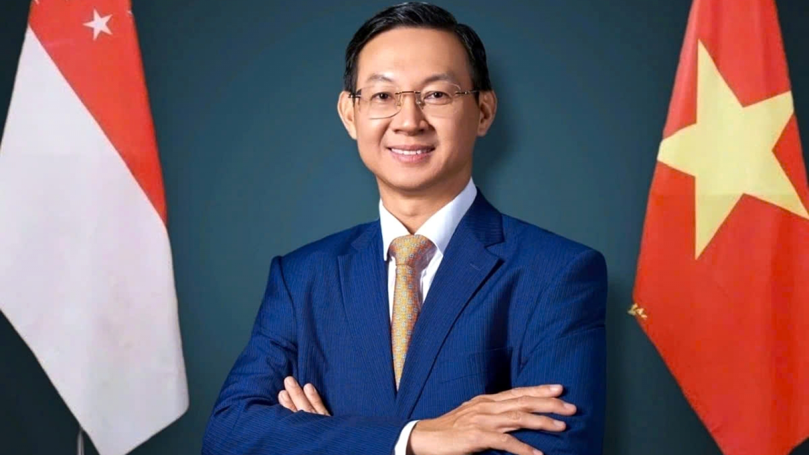 Vietnam and Singapore pursue win-win cooperation amidst power competition