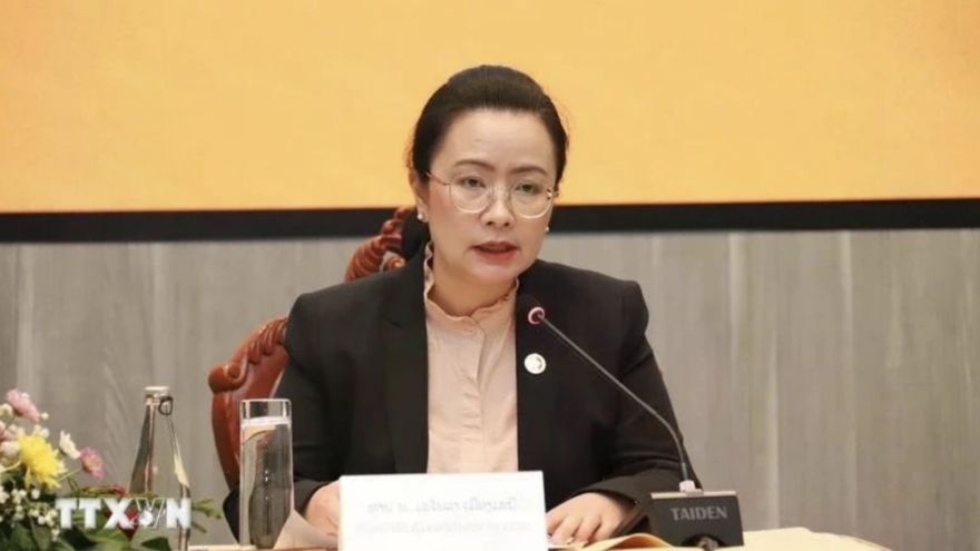 Vietnam, Laos promote payments in local currencies to boost trade