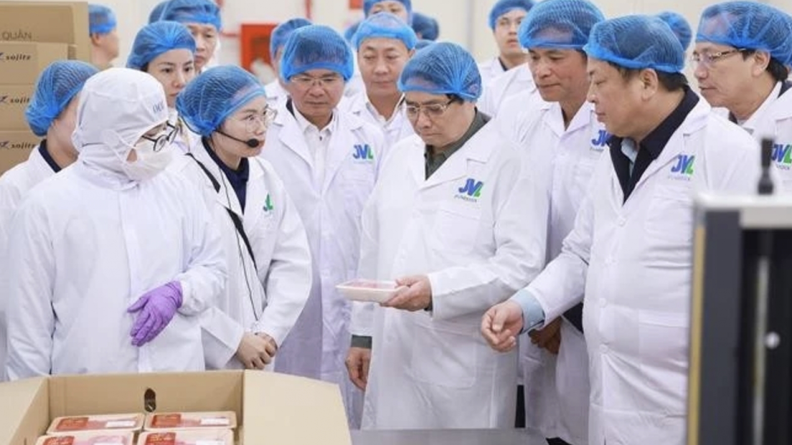 Prime Minister inspects major projects in Vinh Phuc