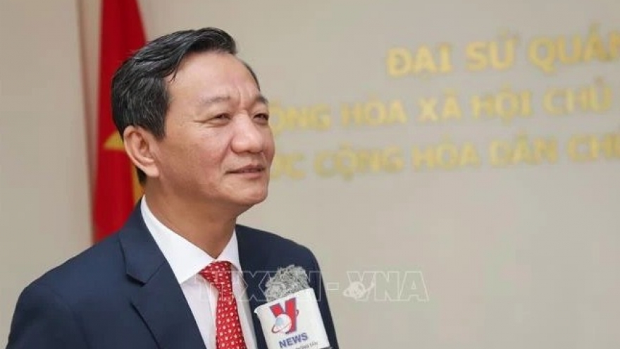 Vietnam affirms strong support for Laos’ reform efforts