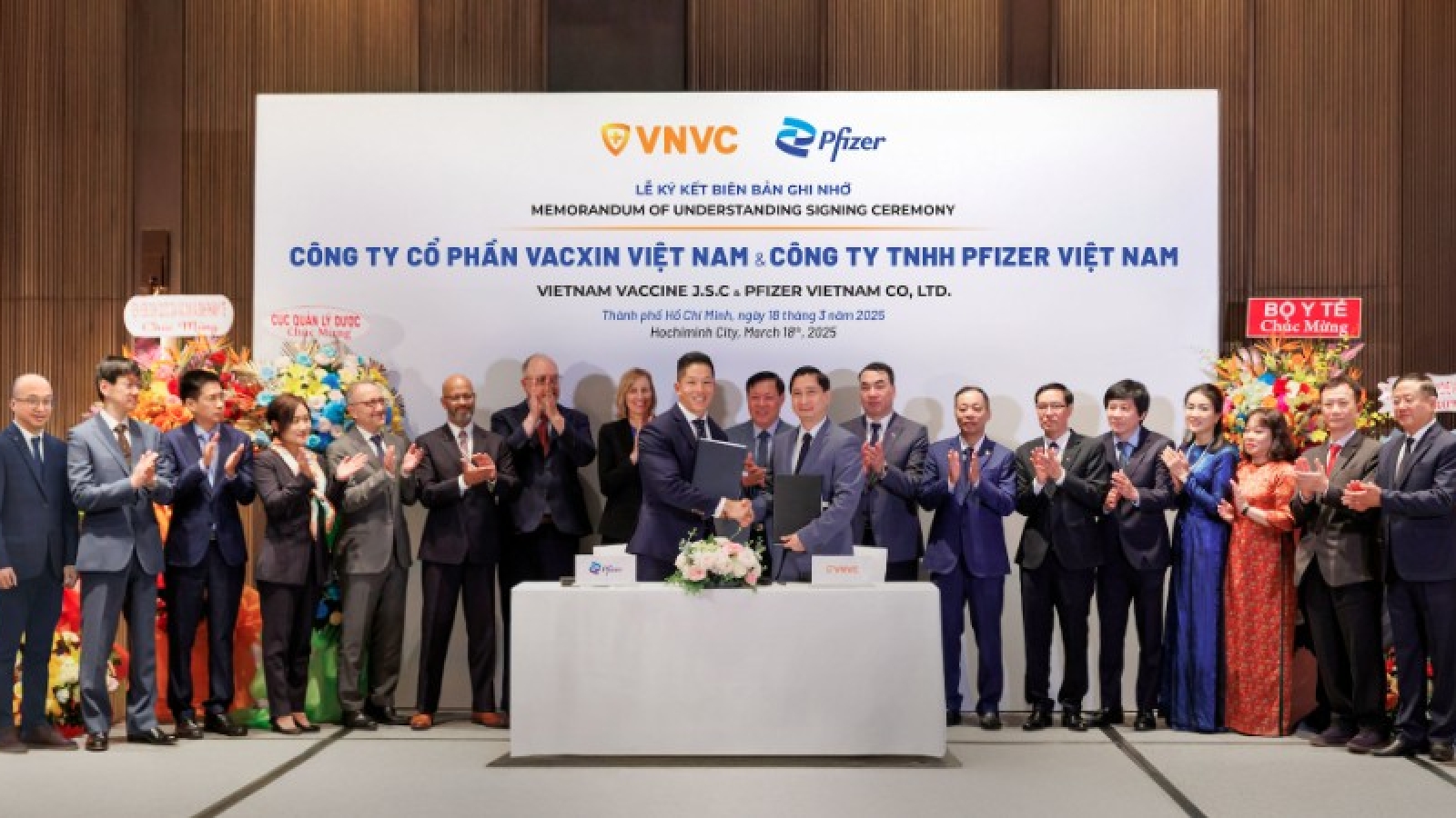 Pfizer and VNVC share experience in vaccine production