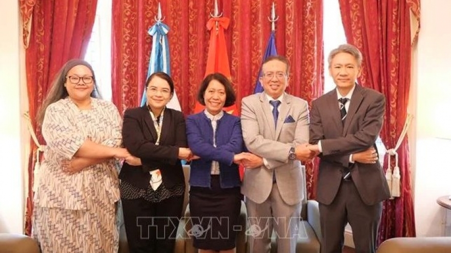 Vietnam assumes rotating chairmanship of ASEAN Committee in Argentina