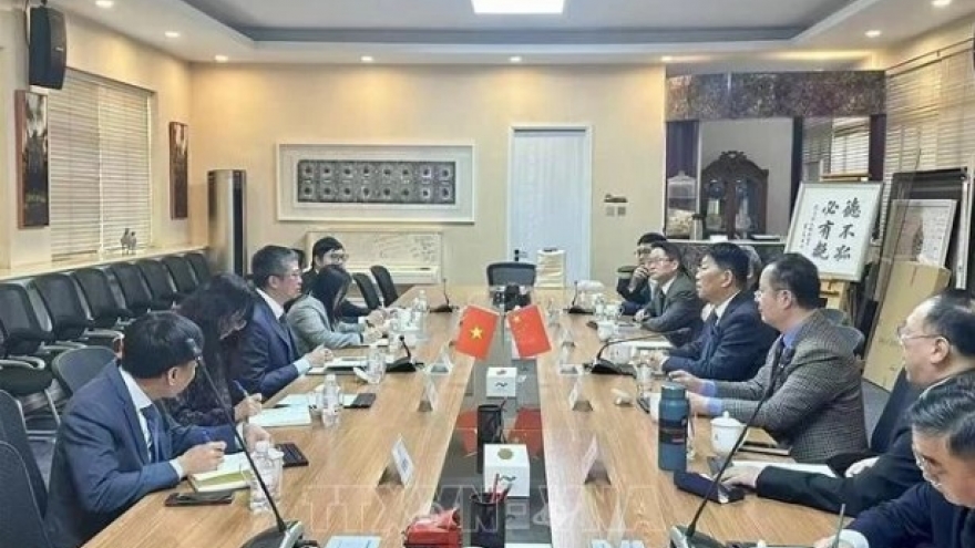 Vietnam, China expand research collaboration