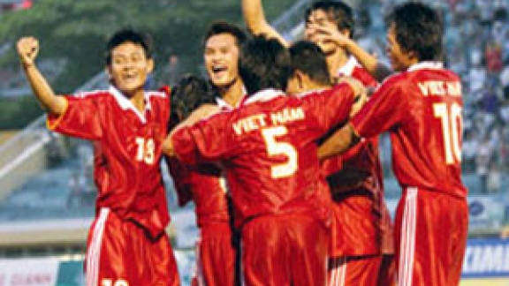 Khai mạc Giải bóng đá Thanh niên mở rộng 2009