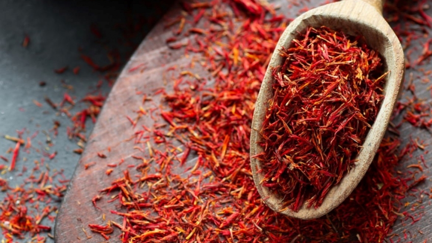 Saffron siêu bổ dưỡng nhưng những người này chớ dại dùng kẻo “tiền mất tật mang”
