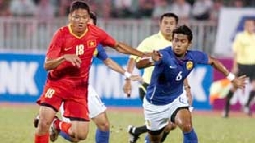 Lượt trận thứ hai bóng đá nam ASIAD 16