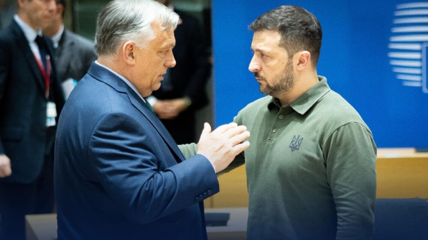 Hungary tiếp tục ngăn chặn Ukraine gia nhập EU