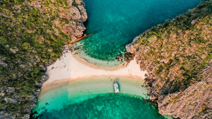 Chuyện kể về hòn đảo được thế giới khao khát khám phá