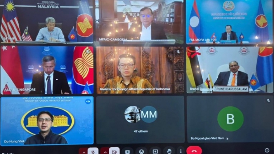 Vietnam attends emergency ASEAN FMs' meeting on earthquake aftermath in Myanmar