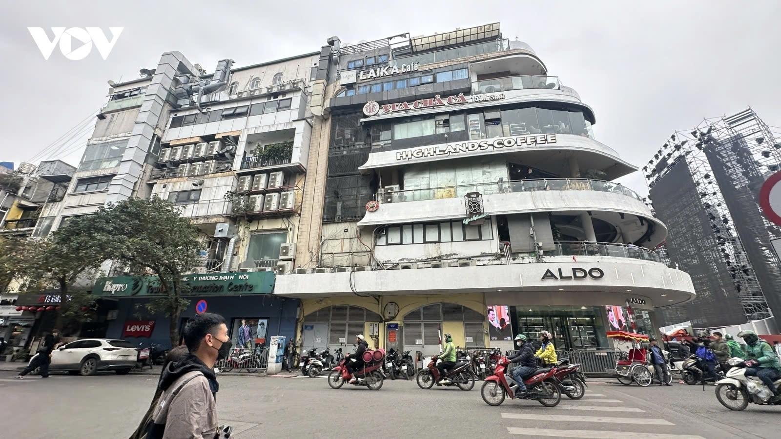 Hoàn thành việc phá dỡ tòa nhà "Hàm Cá Mập" trước 30/4/2025