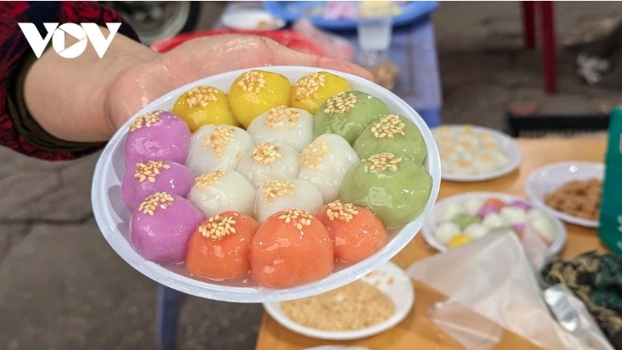 Ready-made rice cakes prove popular during Cold Food Festival