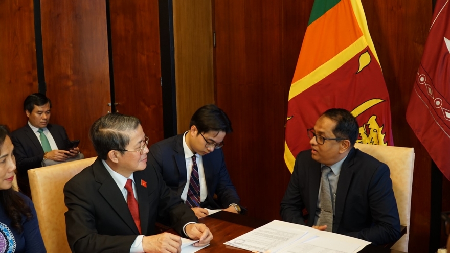 Sri Lanka muốn Việt Nam chia sẻ kinh nghiệm hội nhập quốc tế, thu hút FDI
