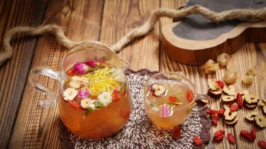 “Bật mí” những công dụng tuyệt vời của trà dưỡng nhan