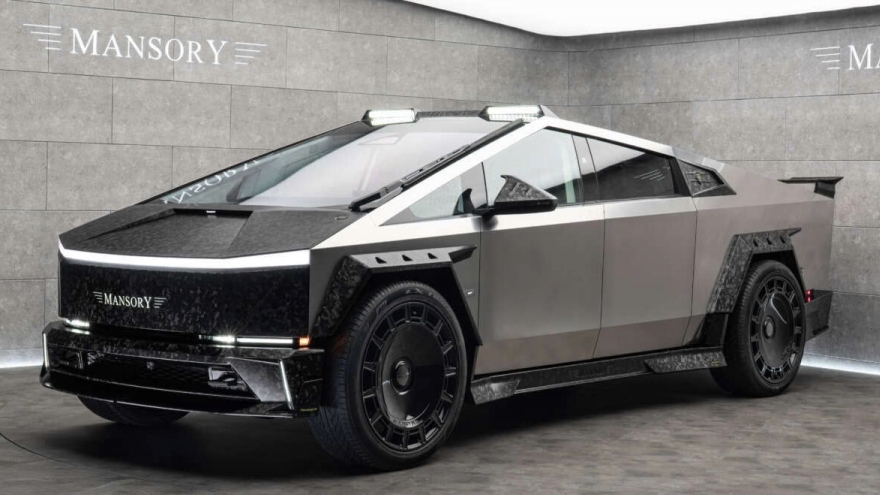 Khám phá xe bán tải điện Tesla Cybertruck độ Mansory