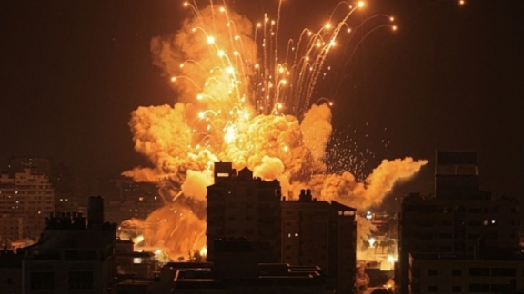 Máy bay Israel không kích Dải Gaza