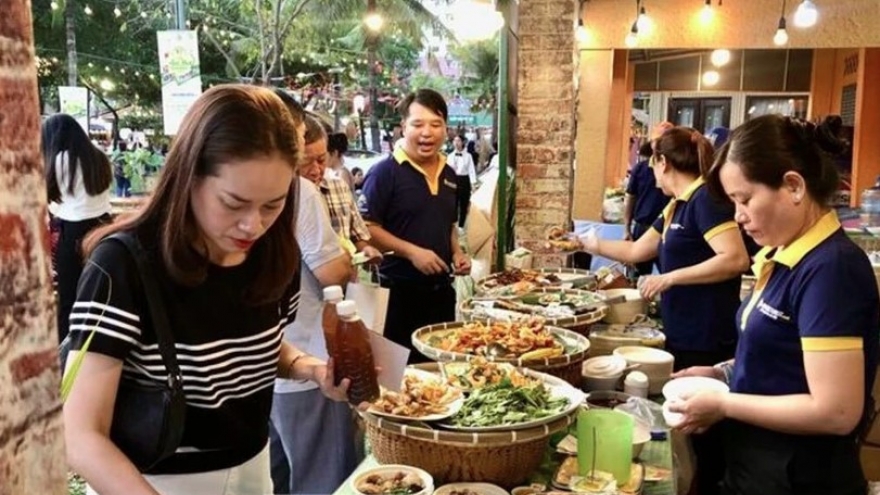 Over 600 dishes introduced to foodies at festival in HCM City