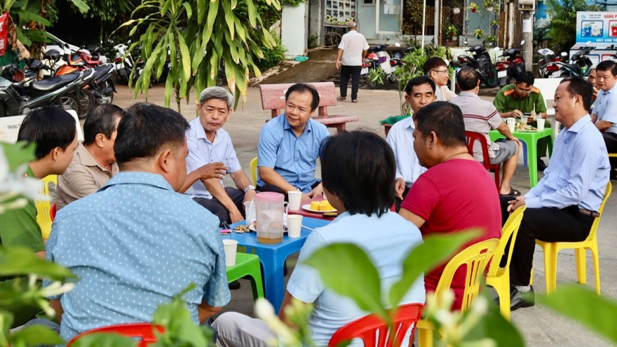 Mô hình “Cà phê sáng - Trao đổi với nhân dân” ở Bình Dương được tôn vinh toàn quốc