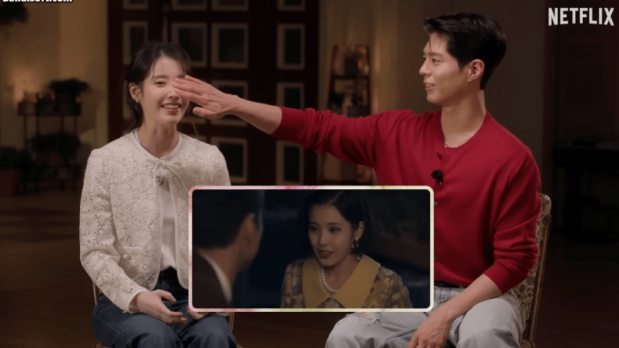 IU – Park Bo Gum ngượng ngùng vì cảnh hôn: Phản ứng hậu trường khiến fan “tan chảy”