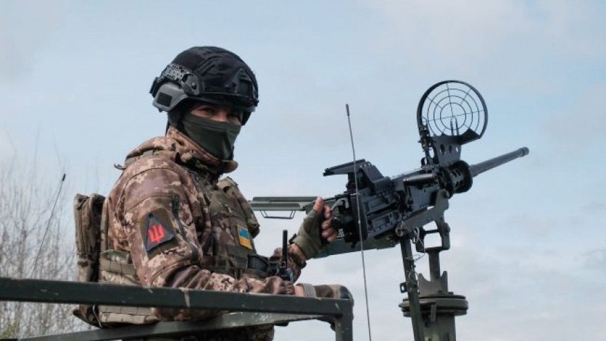 Ukraine nguy ngập trên chiến trường, ông Zelensky mắc kẹt trong toan tính chính trị Mỹ-Nga