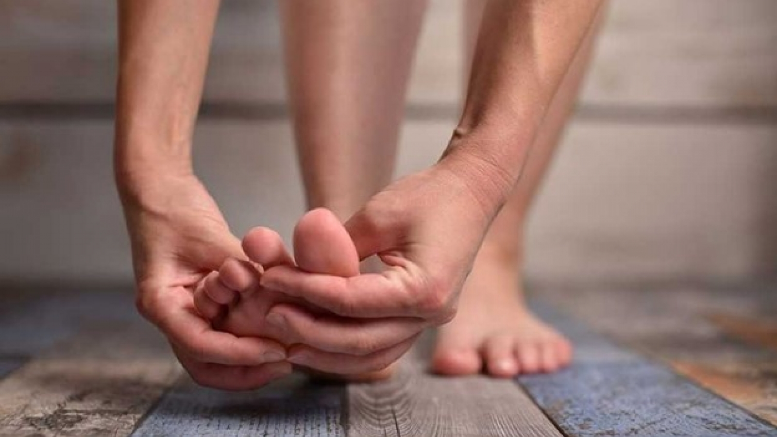 Chủ quan với vết cắt nhỏ ở chân, người đàn ông tử vong vì biến chứng nguy hiểm