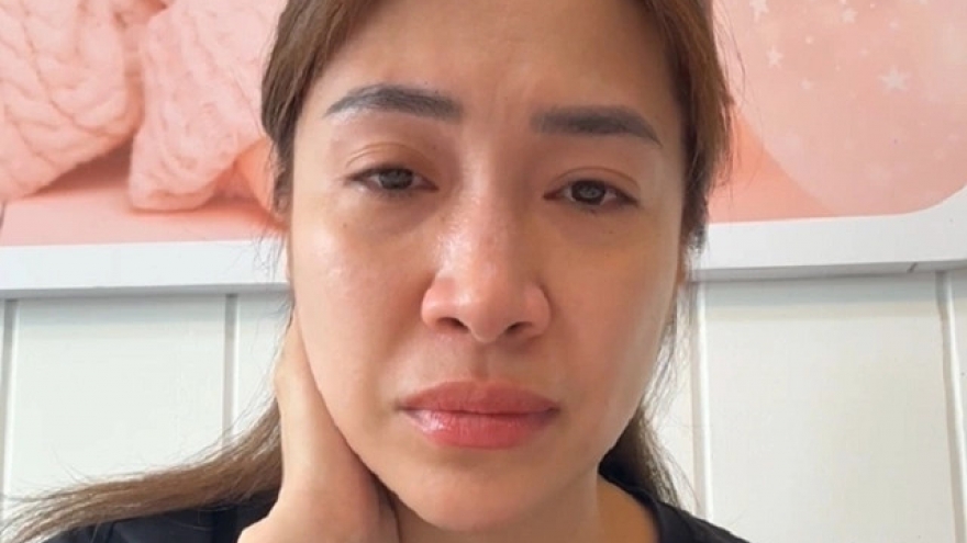 Sao Việt 19/3: Pha Lê tái phát trầm cảm, phải bán tháo quán ăn mới mở
