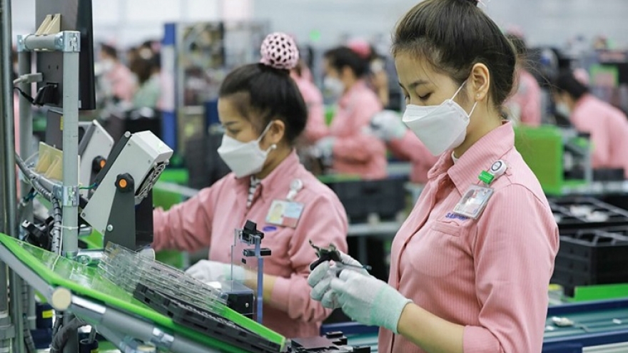 Phone exports to US bring in nearly US$2 billion over two months
