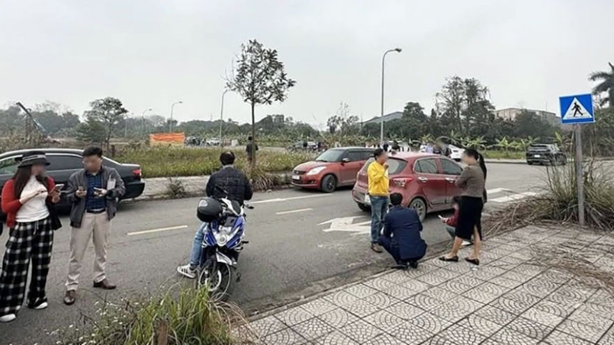 Bất động sản nhiều địa phương bỗng 'nóng hầm hập', vì sao?