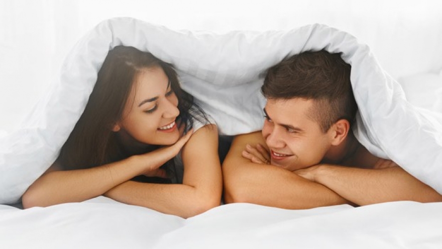 Vợ chồng quan hệ mỗi ngày có tốt không?