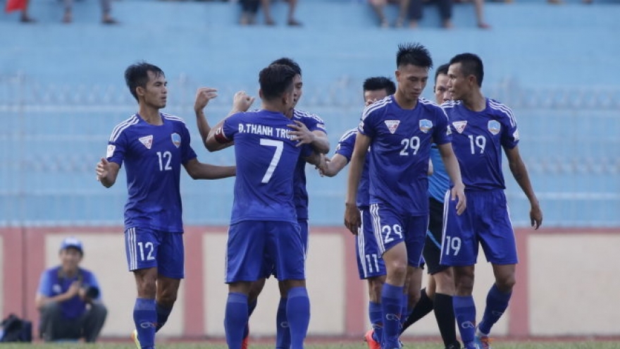 Thua QNK Quảng Nam, B.Bình Dương lỡ thời cơ áp sát ngôi đầu