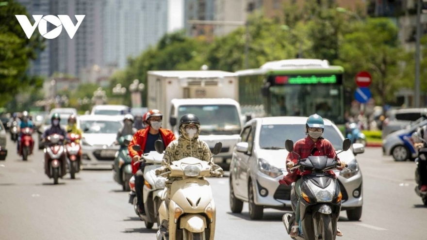 Thời tiết ngày 27/3: Miền Bắc ngày nắng, đêm có mưa dông, miền Nam nắng nóng