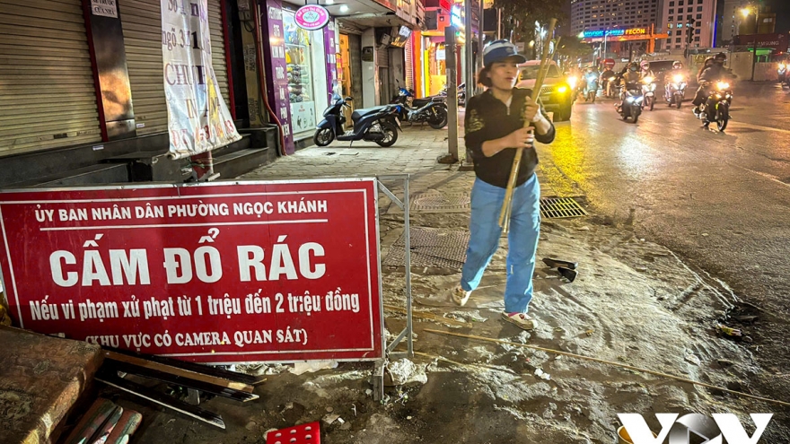 Những biển cấm đổ rác “vô tác dụng”