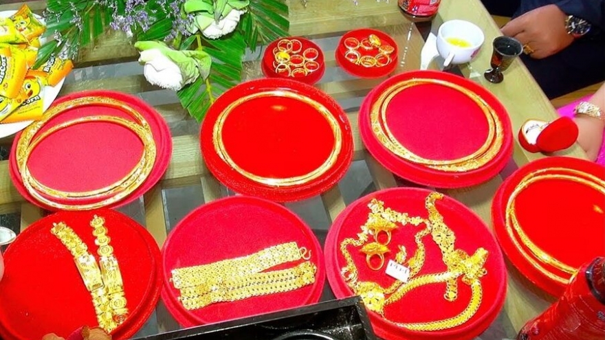 Tôi muốn dừng đám cưới của con trai khi biết gia cảnh nhà gái