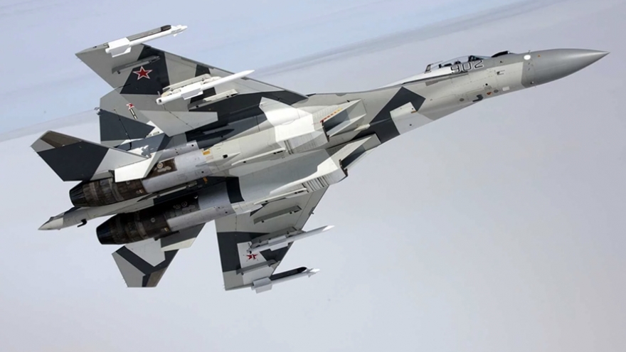 Algeria tiếp nhận lô tiêm kích Su-35 đầu tiên từ Nga