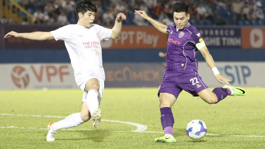 Tiến Linh bất ngờ mất vị trí vua phá lưới V-League 2024/2025