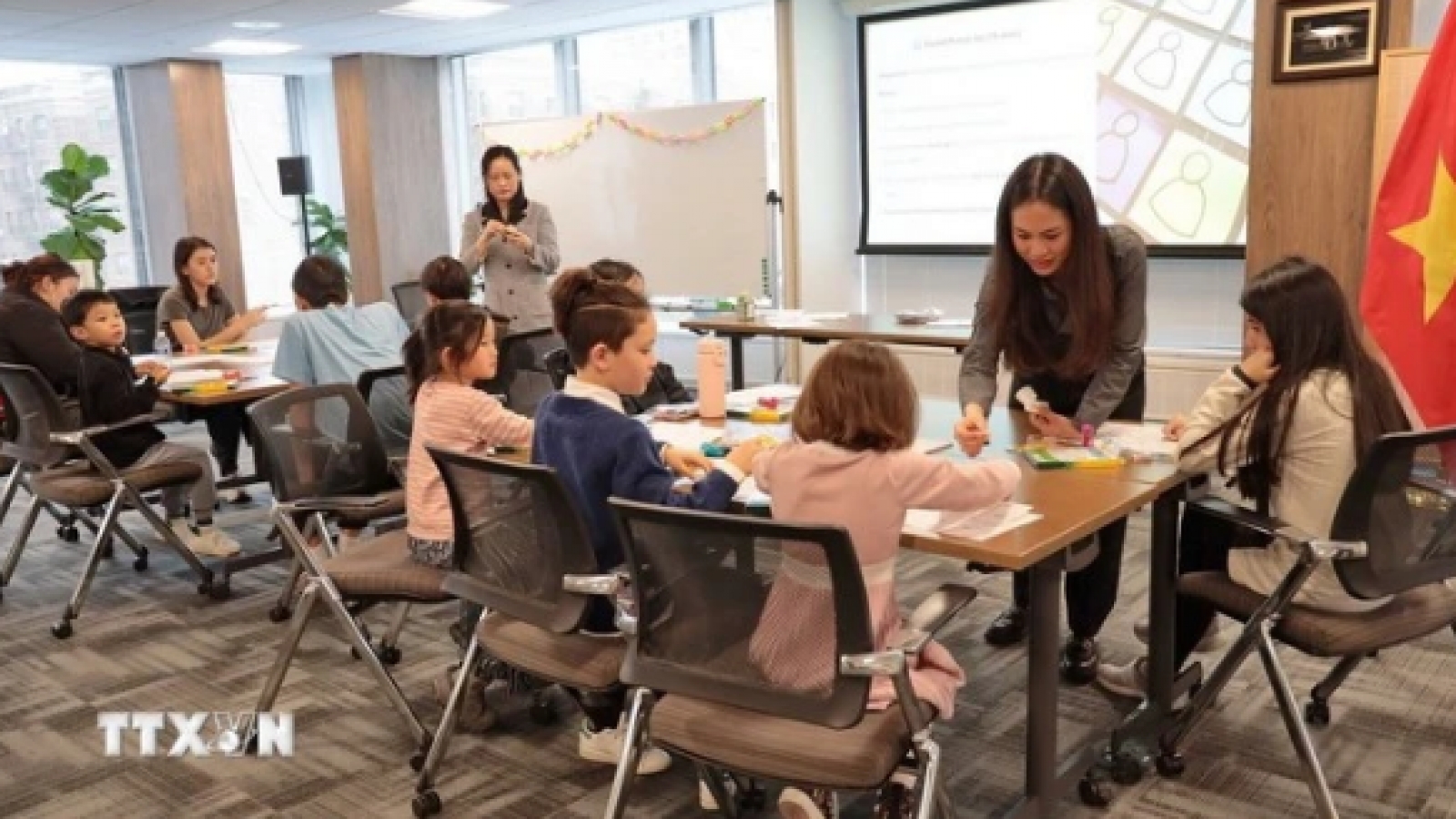 Free Vietnamese language class launched for children in New York
