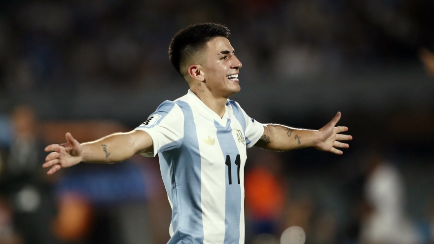Kết quả vòng loại World Cup: Messi vắng mặt, Argentina thắng tối thiểu
