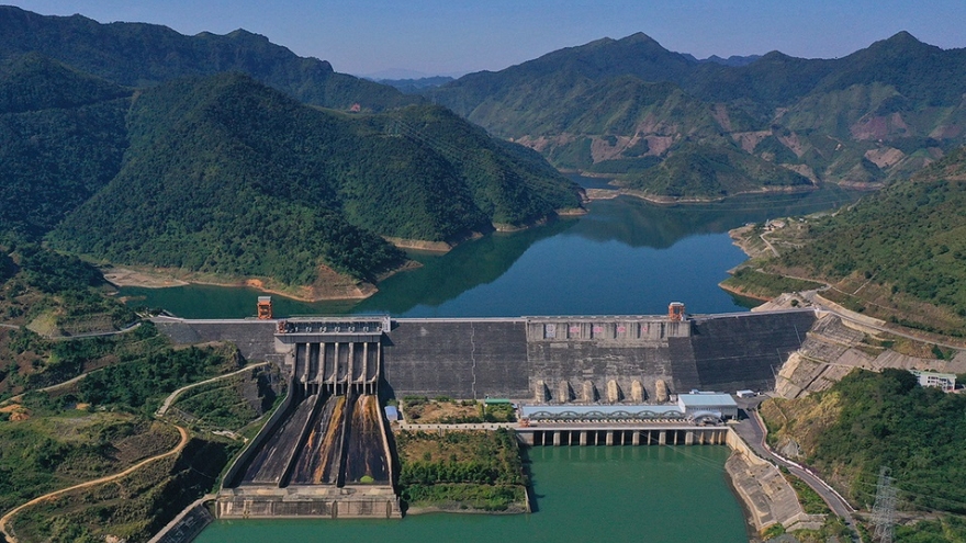 Trước lễ khánh thành Nhà máy thuỷ điện Sơn La