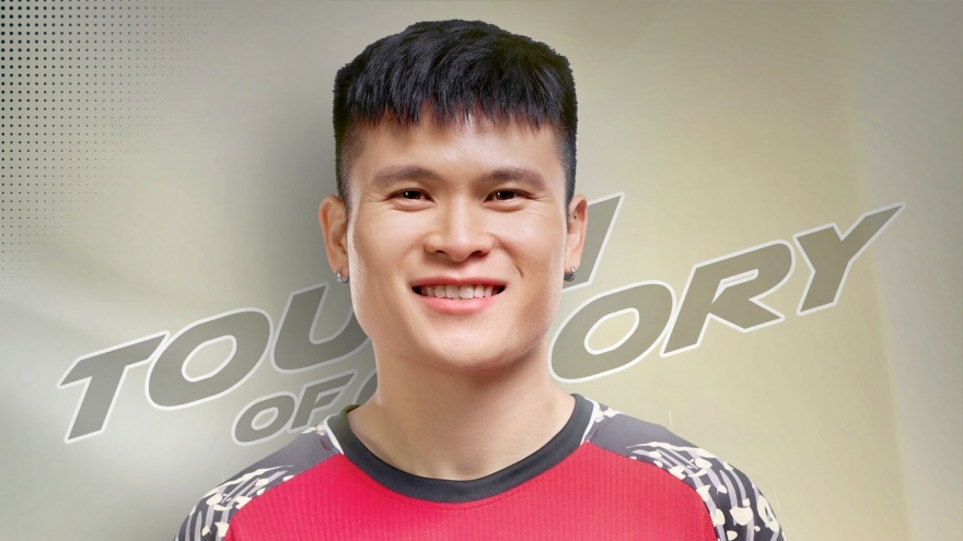 Tuấn Hải ký hợp đồng đặc biệt sau trận ĐT Việt Nam 5-0 ĐT Lào