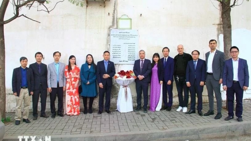 Algerian journalists dying in Vietnam in 1974 commemorated