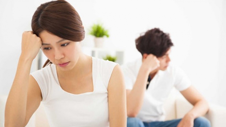 Khổ sở vì sống chung với mẹ chồng hà tiện