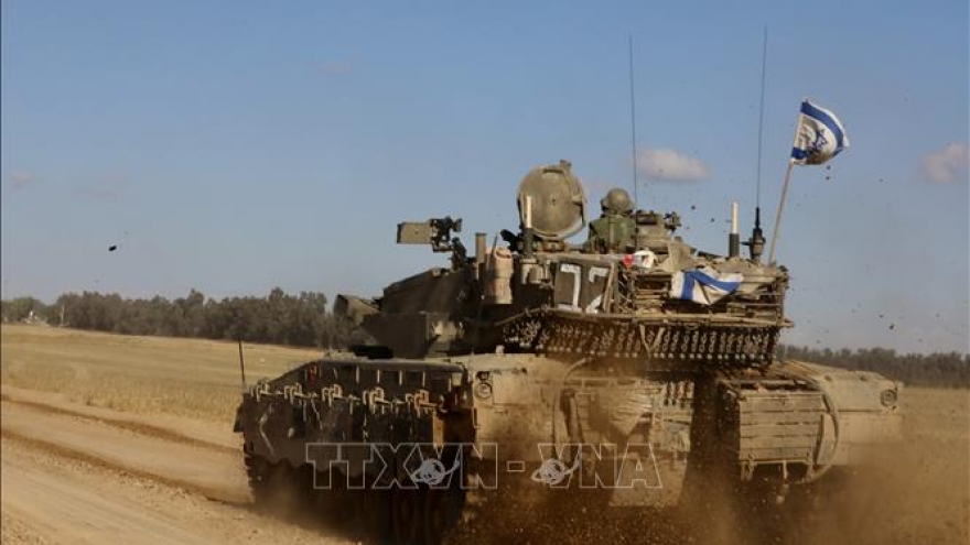 Xe tăng Israel tiến vào Gaza; số người chết gần chạm mốc 50.000