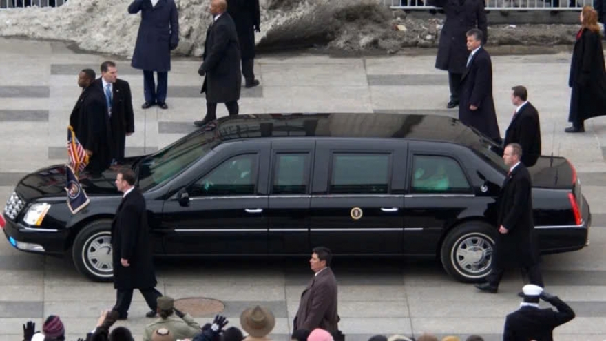 Limousine của Tổng thống Mỹ được vận chuyển ra nước ngoài như thế nào?