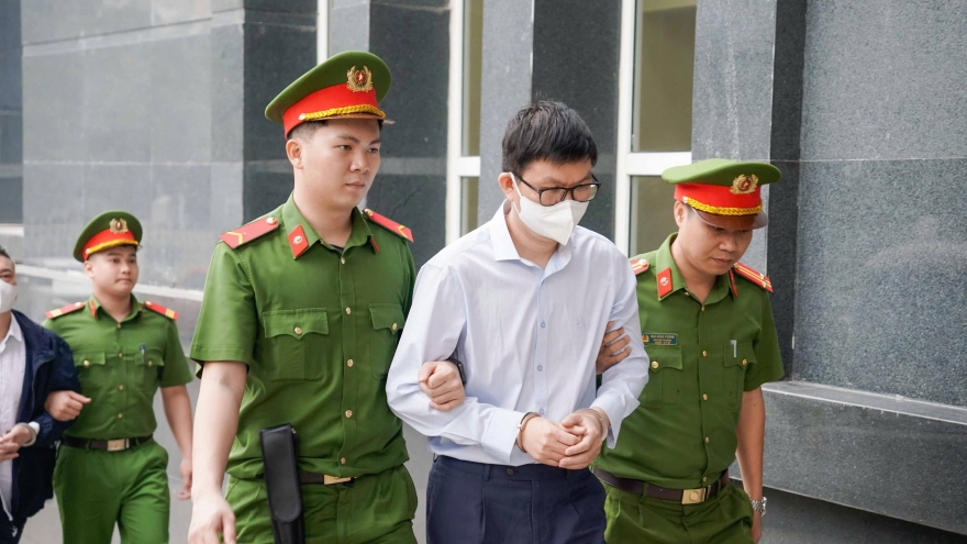 Xét xử phúc thẩm vụ án FLC: Bị cáo Trịnh Văn Quyết vắng mặt
