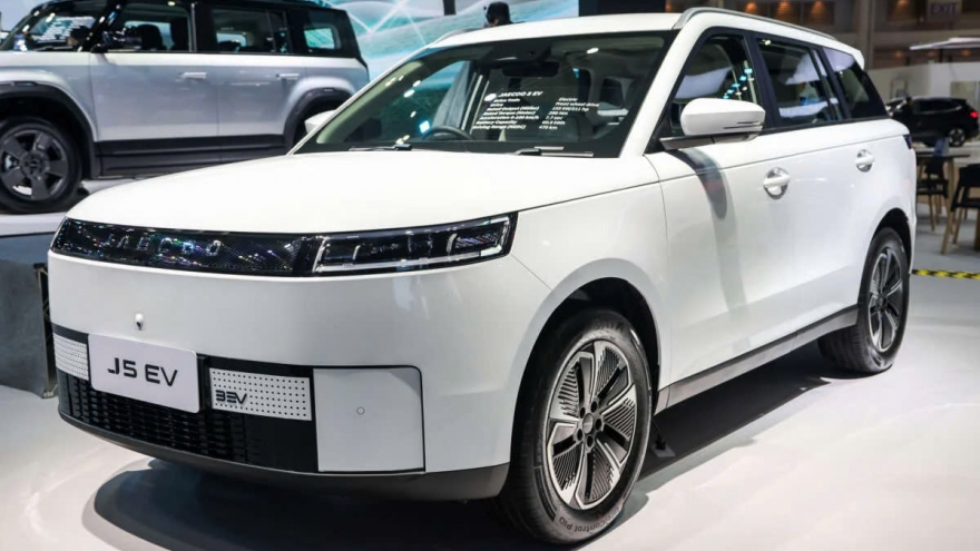 SUV điện Jaecoo J5 EV trình làng, phạm vi di chuyển 470 km