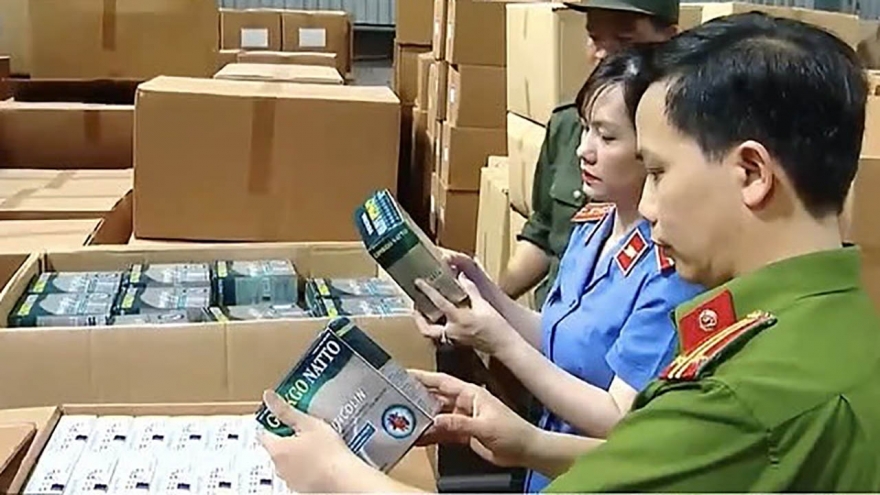 100 tấn thực phẩm chức năng giả vừa bị cảnh sát điều tra bắt giữ