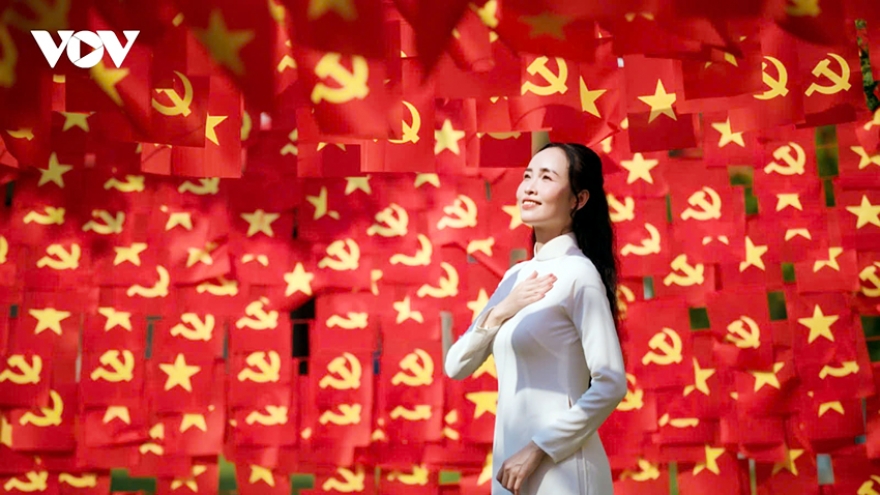 Locals in Hue swell with pride as National Reunification Day draws near