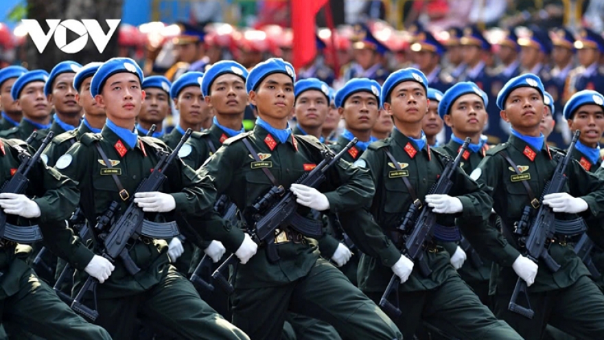 National-level military parade celebrating 50 years Vietnam’s national reunification